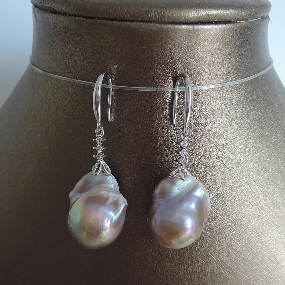 100% nature freshwater pearl earring A baroque Pearl,15-25 mm big baroque pearl earring
100% nature freshwater pearl earring A baroque Pearl,15-25 mm big baroque pearl earring