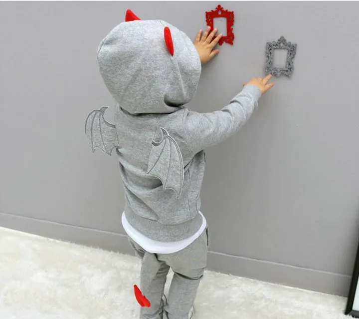 baby boys clothes 2020 New Autumn Casual Long Sleeve sport suit children sets Cartoon little devil clothing sets Halloween gifts
baby boys clothes 2020 New Autumn Casual Long Sleeve sport suit children sets Cartoon little devil clothing sets Halloween gifts