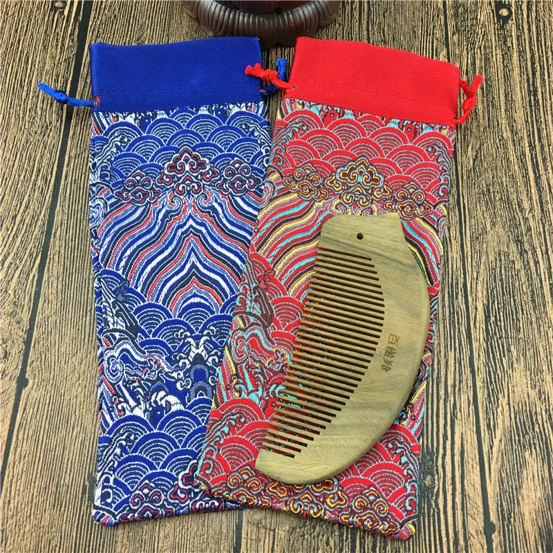 Patchwork Wave Long Gift Bag Christmas Wooden Comb Bag Drawstring Silk Brocade Jewelry Necklace Storage Pouch 8 x 20 cm 10pcs/l
Patchwork Wave Long Gift Bag Christmas Wooden Comb Bag Drawstring Silk Brocade Jewelry Necklace Storage Pouch 8 x 20 cm 10pcs/l