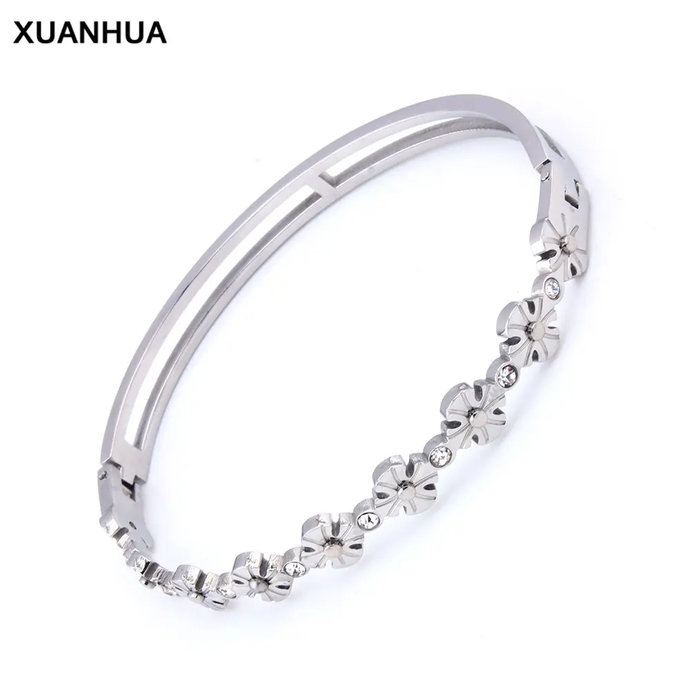 XUANHUA Bracelets Bangles Stainless Steel Bracelet For Women Metal Bracelet Flower Crystal Bangle Luxury New Fashion Jewellery
XUANHUA Bracelets Bangles Stainless Steel Bracelet For Women Metal Bracelet Flower Crystal Bangle Luxury New Fashion Jewellery