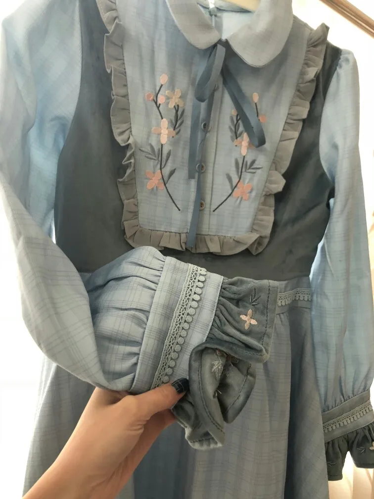 Fashion brand retro ruffles stitching embroidery dress female college style high waist flare sleeve plaid dress wq965 dropship
Fashion brand retro ruffles stitching embroidery dress female college style high waist flare sleeve plaid dress wq965 dropship