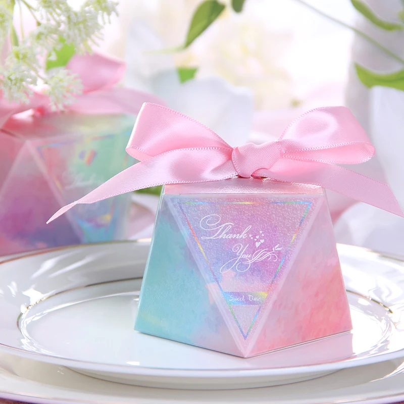 50 pcs/lot Multicolor Triangular Pyramid Style Wedding Favor Box and Bags Sweet Gift Candy Boxes for Birthday Party Supplies
50 pcs/lot Multicolor Triangular Pyramid Style Wedding Favor Box and Bags Sweet Gift Candy Boxes for Birthday Party Supplies