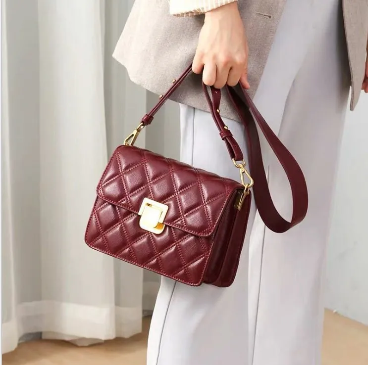 Cowhide Split leather shoulder bags for women luxury handbags women bags designer 2019 fashion shoulder messenger bags for lady
Cowhide Split leather shoulder bags for women luxury handbags women bags designer 2019 fashion shoulder messenger bags for lady