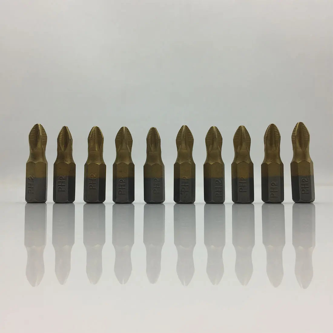 10pcs/set 1/4" PH2 Titanium Coated Magnetic Screwdriver Bits S2 High Alloy Steel Convenient Professional
10pcs/set 1/4" PH2 Titanium Coated Magnetic Screwdriver Bits S2 High Alloy Steel Convenient Professional