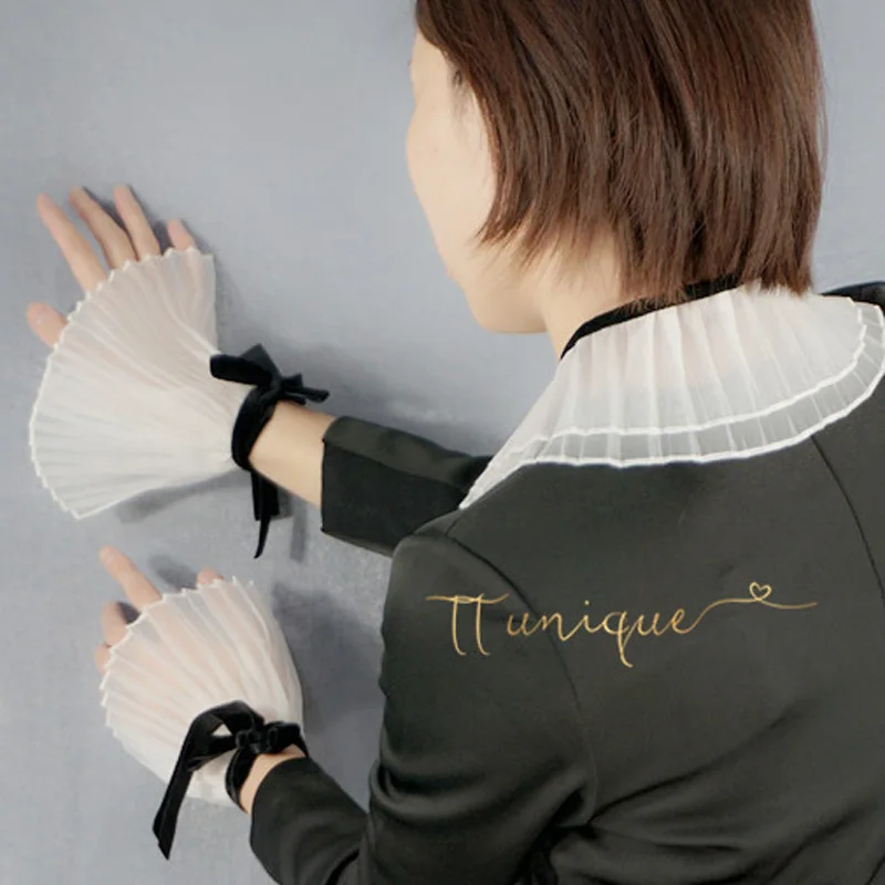 Korean trumpet sleeve play decorative Arm Sleeves Decorated Cuffs Pearl Clear Department perspective pure white collar decorated
Korean trumpet sleeve play decorative Arm Sleeves Decorated Cuffs Pearl Clear Department perspective pure white collar decorated