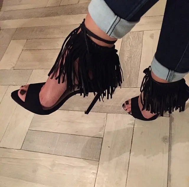 Hot selling solid color ankle wrap tassel embellished lace-up high heel sandal fashion cross strap peep toe stiletto heel sandal
Hot selling solid color ankle wrap tassel embellished lace-up high heel sandal fashion cross strap peep toe stiletto heel sandal