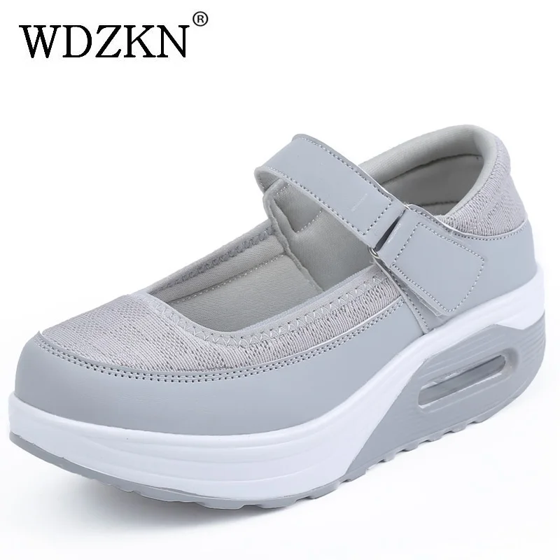 WDZKN New Summer Casual Women Flat Platform Shoes Hook Loop Breathable Air Mesh Flats Thick Sole Nurse Swing Shoes Big Size 42
WDZKN New Summer Casual Women Flat Platform Shoes Hook Loop Breathable Air Mesh Flats Thick Sole Nurse Swing Shoes Big Size 42