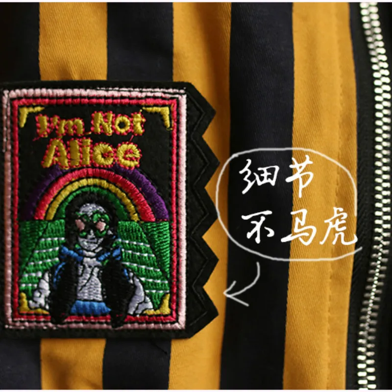 Joker baseball uniform Striped Coat High Waist Epaulet Appliques jacket 2018 autumn long sleeved loose Zipper cardigan Tops
Joker baseball uniform Striped Coat High Waist Epaulet Appliques jacket 2018 autumn long sleeved loose Zipper cardigan Tops