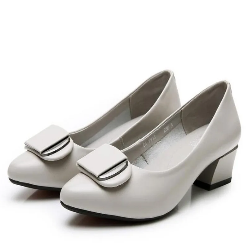 2021 Spring New Fashion Women Soft Genuine Leather Square High Heels Pumps Work Shoes 4cm Heels Fashion Comfortable Women Shoes
2021 Spring New Fashion Women Soft Genuine Leather Square High Heels Pumps Work Shoes 4cm Heels Fashion Comfortable Women Shoes