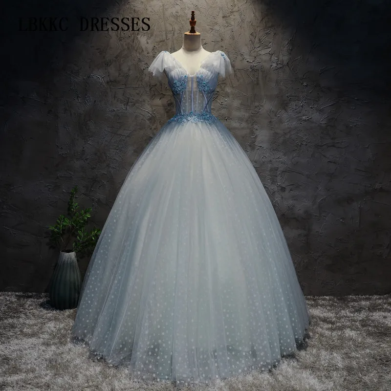 Elegant V Neck Blue Quinceanera Dresses Ball Gown Vestidos 15 Anos Sweet 16 Dresses Abendkleider
Elegant V Neck Blue Quinceanera Dresses Ball Gown Vestidos 15 Anos Sweet 16 Dresses Abendkleider