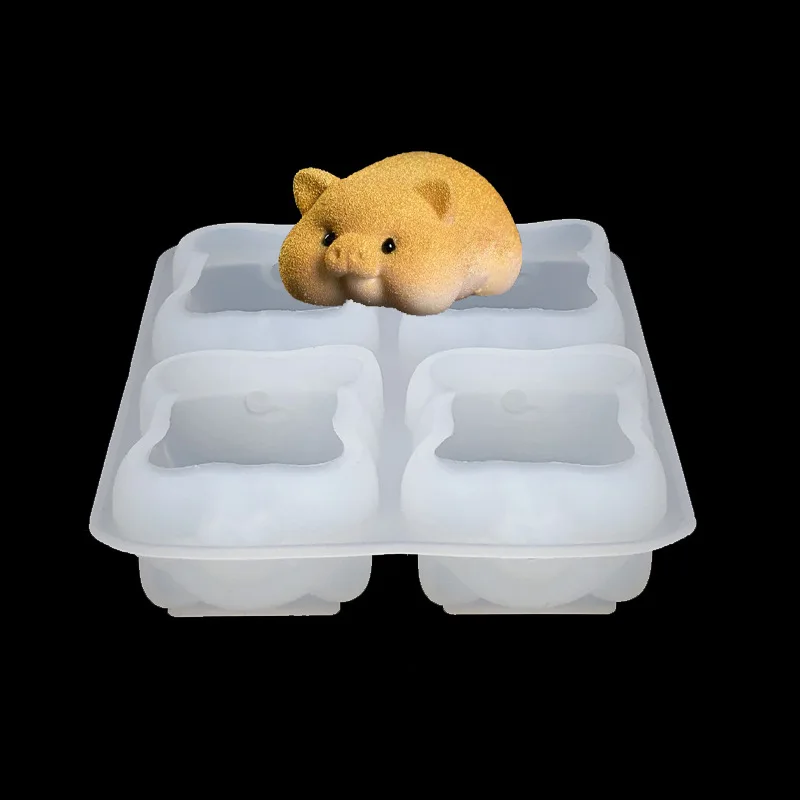 Little golden pig, mousse pudding, silicone molds, 4 with DIY chocolate cake, decorative baking tools.
Little golden pig, mousse pudding, silicone molds, 4 with DIY chocolate cake, decorative baking tools.