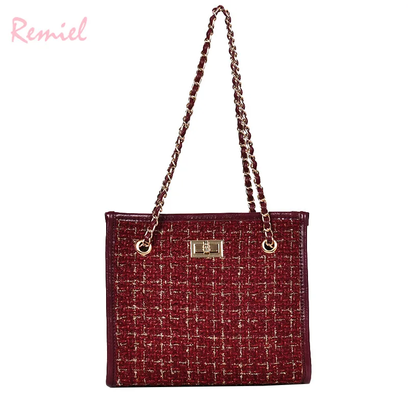 2 bags 2021 Winter Fashion New Ladies Big Tote bag Quality Woolen Women's Designer Handbag Lock Chain Shoulder Messenger bags
2 bags 2021 Winter Fashion New Ladies Big Tote bag Quality Woolen Women's Designer Handbag Lock Chain Shoulder Messenger bags