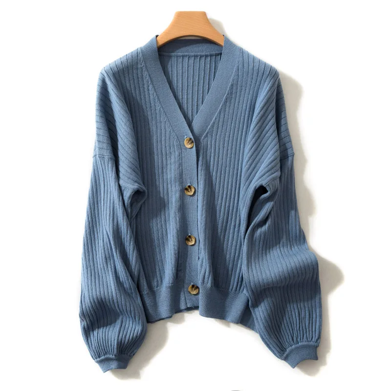 2022 spring new wool knit cardigan women's solid color loose lazy wind V-neck sweater
2022 spring new wool knit cardigan women's solid color loose lazy wind V-neck sweater