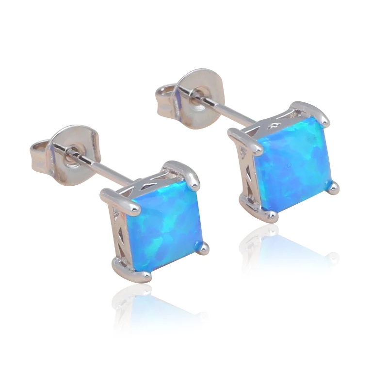 Женские серьги-гвоздики с голубым огненным опалом, из серебра
Женские серьги-гвоздики с голубым огненным опалом, из серебра