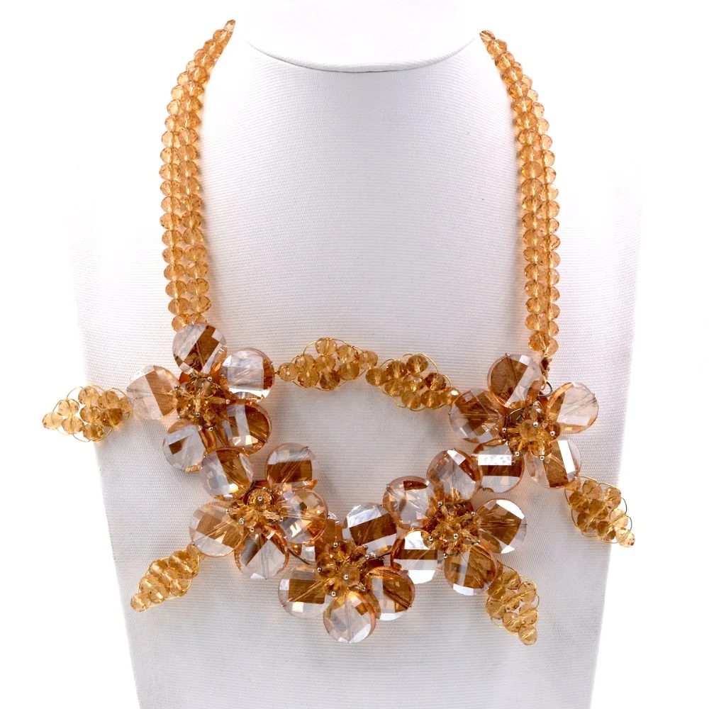 Noble Female Jewelry Classic Champagne Crystal Flower Choker Necklace Women Gift Party
Noble Female Jewelry Classic Champagne Crystal Flower Choker Necklace Women Gift Party