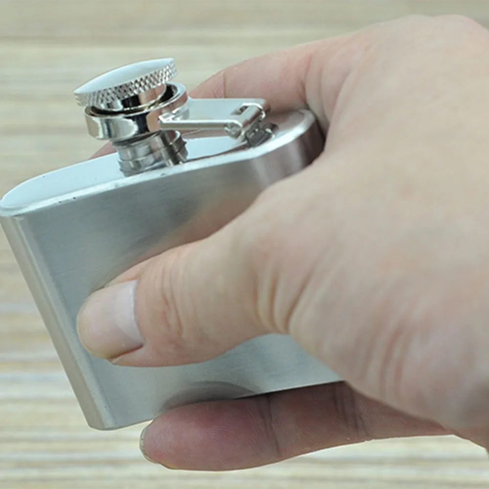 12pcs/lot Stainless Steel Hip Flask Portable Outdoor 2OZ Stainless Steel Hip Flask
12pcs/lot Stainless Steel Hip Flask Portable Outdoor 2OZ Stainless Steel Hip Flask