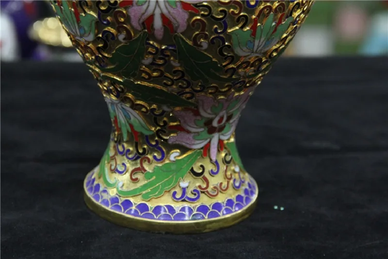 Cloisonne 10 inches Beijing authentic cloisonne vase copper tire silk enamel vase household ornament silk, peony general tank
Cloisonne 10 inches Beijing authentic cloisonne vase copper tire silk enamel vase household ornament silk, peony general tank