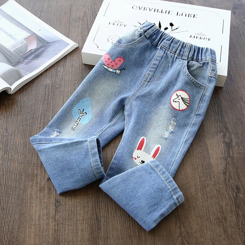 Kids Girls casual Cartoon jeans 2018 autumn new Children Trousers baby girls hole Denim pants baby cute Jeans
Kids Girls casual Cartoon jeans 2018 autumn new Children Trousers baby girls hole Denim pants baby cute Jeans