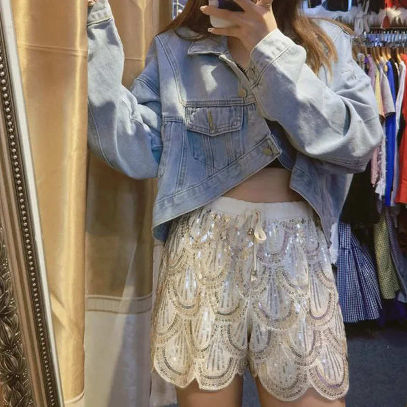 Woman Wide Leg Flowers Embroidery Pants Large Size Sequins Shorts Elastic Waist Beading Hot Party Pants
Woman Wide Leg Flowers Embroidery Pants Large Size Sequins Shorts Elastic Waist Beading Hot Party Pants