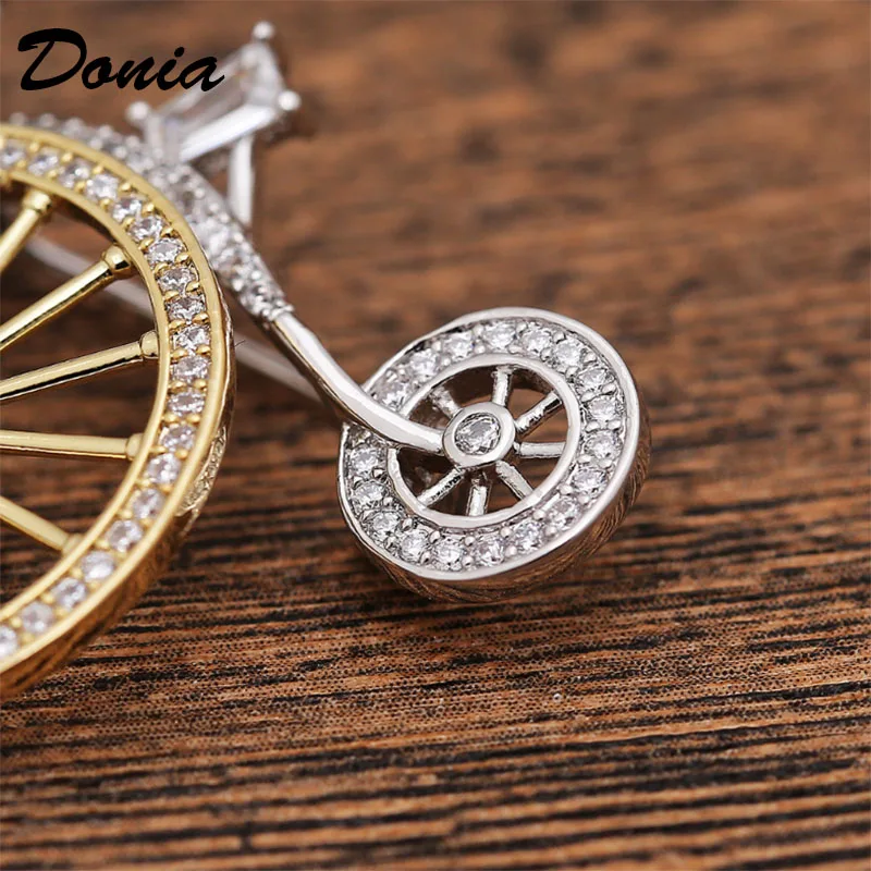 Donia Jewelry Creative size wheel rotating wheel brooch copper micro-inlaid AAA zircon brooch pin men and women trend accessorie
Donia Jewelry Creative size wheel rotating wheel brooch copper micro-inlaid AAA zircon brooch pin men and women trend accessorie