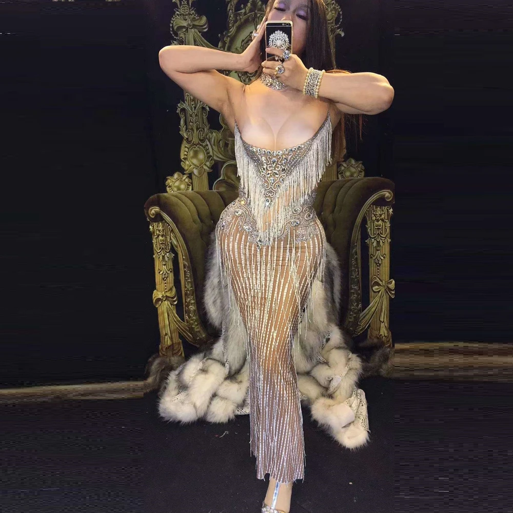 2019 New Sexy sequined bead dress Tassel Mesh Hollow Out Celebrity Party Vestidos Beige Patchwork Wholesale Clubwear
2019 New Sexy sequined bead dress Tassel Mesh Hollow Out Celebrity Party Vestidos Beige Patchwork Wholesale Clubwear