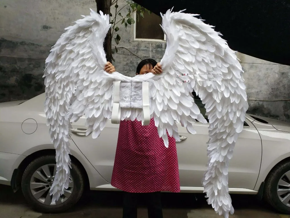 Black angel wings demon wings black large feathers angel wings model catwalk shows props cosplay studio photography
Black angel wings demon wings black large feathers angel wings model catwalk shows props cosplay studio photography