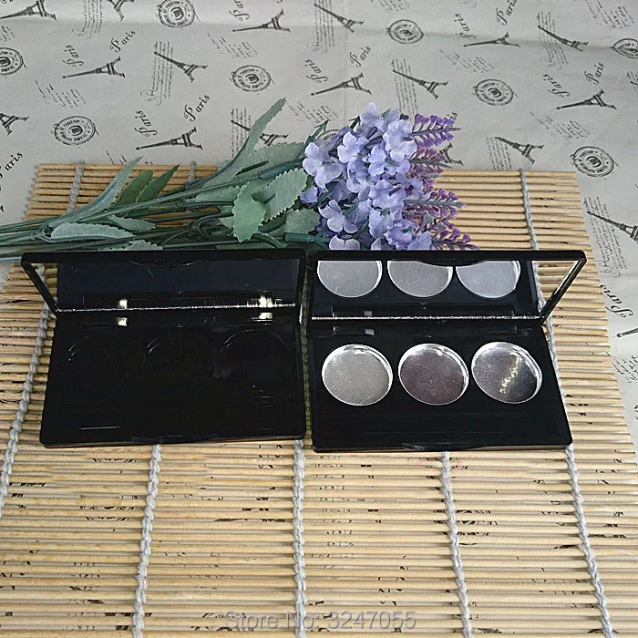 30pcs/lot 3grids High Grade Square Lip Rouge Subpackage, DIY PS Plastic Eyeshadow Powder Compacts, Black Cosmetic Blusher Case
30pcs/lot 3grids High Grade Square Lip Rouge Subpackage, DIY PS Plastic Eyeshadow Powder Compacts, Black Cosmetic Blusher Case