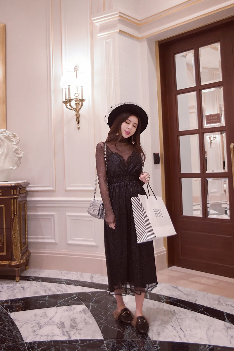 Spring and summer new arrival gentlewomen slim waist gauze silver medium-long V-neck racerback one-piece dress suspender dress
Spring and summer new arrival gentlewomen slim waist gauze silver medium-long V-neck racerback one-piece dress suspender dress