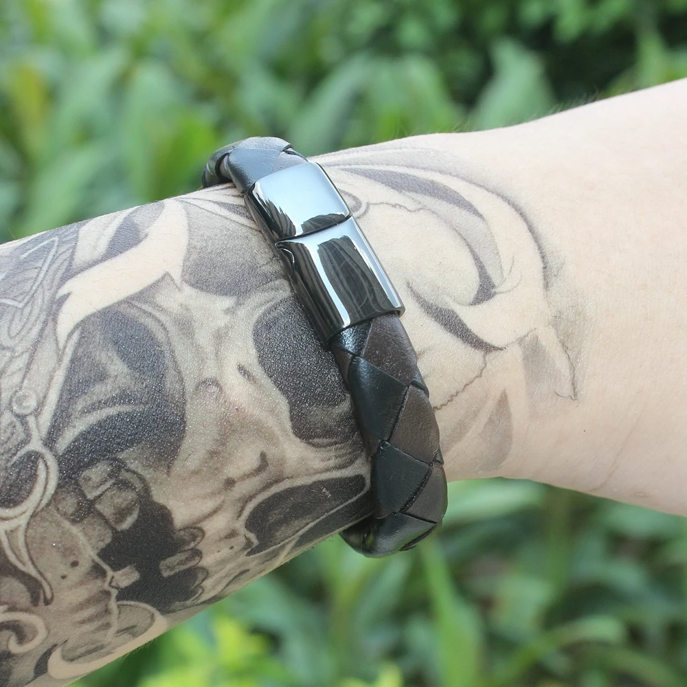 Плетеный кожаный браслет TYO регулируемый размер черный и кофейный цвета для