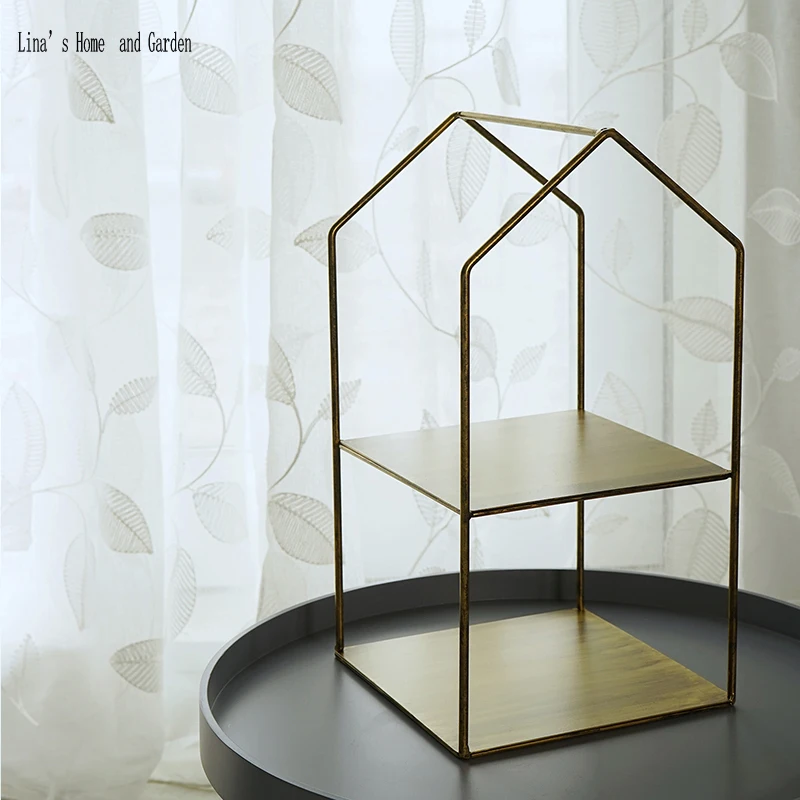 wire mesh design rustic retro handcrafted metal decorative shelf with 3 equal compartments
wire mesh design rustic retro handcrafted metal decorative shelf with 3 equal compartments