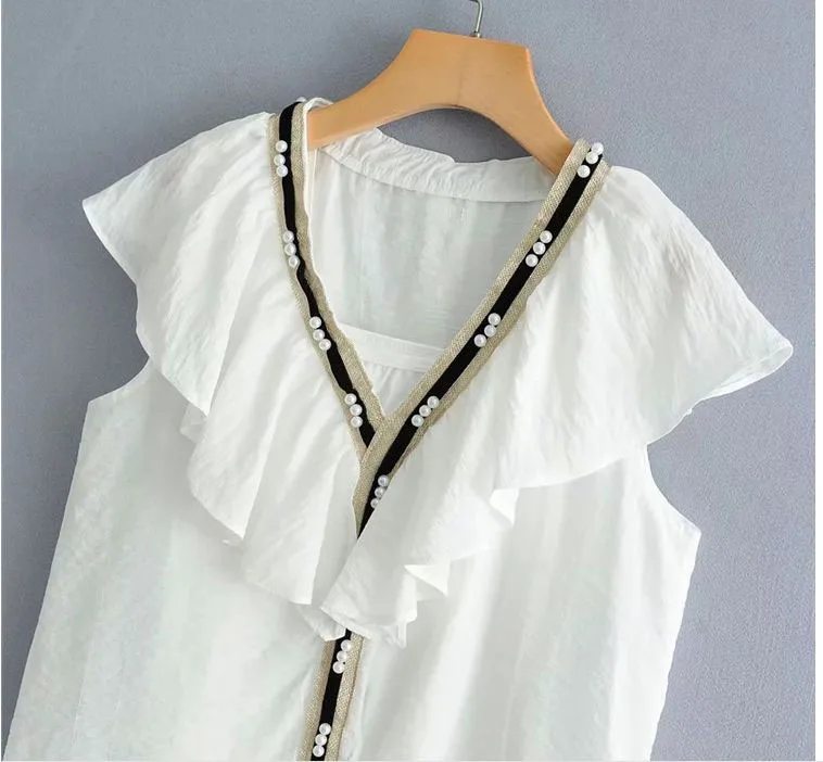 HCBLESS New women's silver line cut flower blue and white chiffon shirt navy collar wooden ear double breasted shirt
HCBLESS New women's silver line cut flower blue and white chiffon shirt navy collar wooden ear double breasted shirt