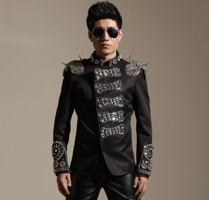 Bling Slim Dj Male Singer Costume Fashion Clothes Bar Punk Rivet Rhinestone Top Outerwear Black Blazer Nightclub Jazz Dance Show
Bling Slim Dj Male Singer Costume Fashion Clothes Bar Punk Rivet Rhinestone Top Outerwear Black Blazer Nightclub Jazz Dance Show