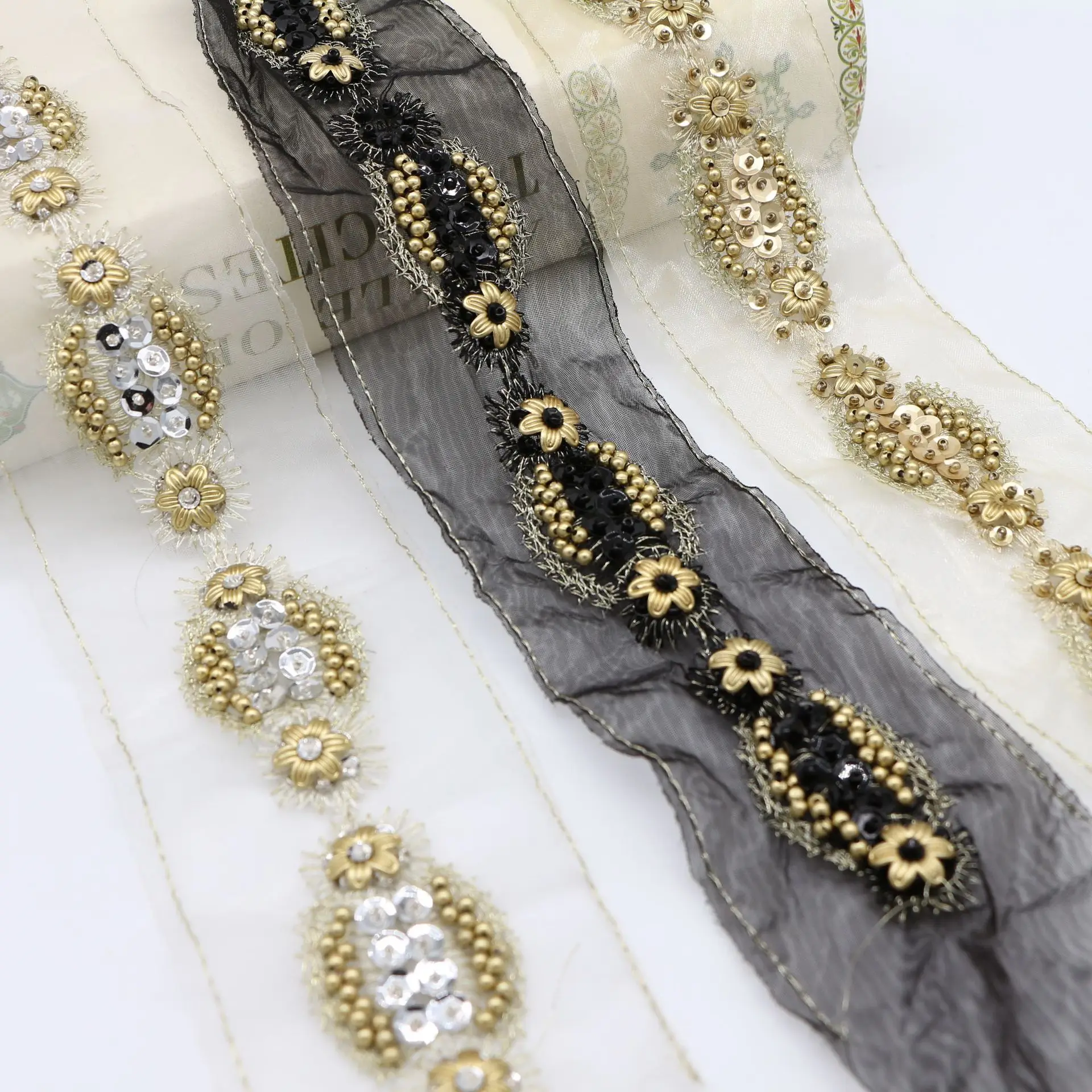 6Yards Retro Bead Sequin Lace Trims Beaded Rhinestone Ribbon For Sewing Clothing Collar Headdress Accessories Organza Decoration
6Yards Retro Bead Sequin Lace Trims Beaded Rhinestone Ribbon For Sewing Clothing Collar Headdress Accessories Organza Decoration