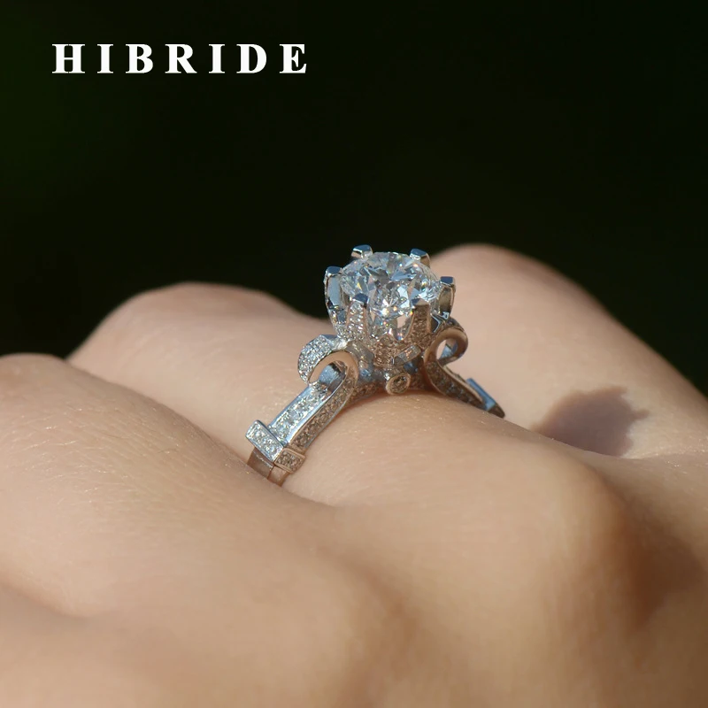 HIBRIDE Clear Crystal CZ Stone Women Wedding Ring White Gold-Color Prong Setting Engagement Rings Female Jewelry R-176
HIBRIDE Clear Crystal CZ Stone Women Wedding Ring White Gold-Color Prong Setting Engagement Rings Female Jewelry R-176
