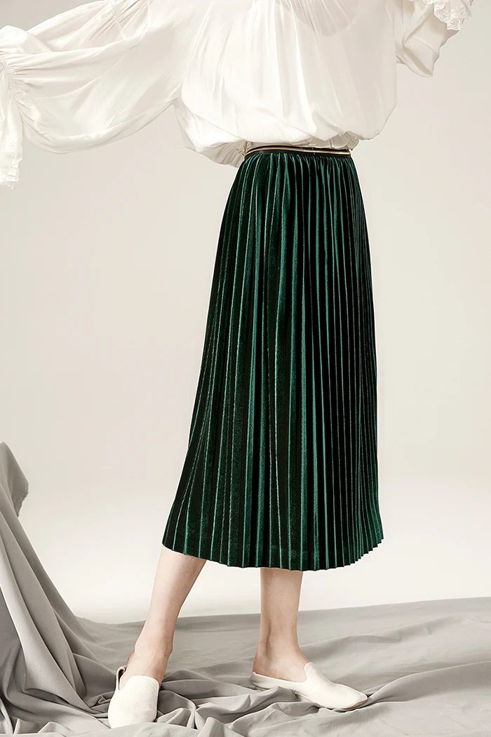 Autumn Winter Fashion Skirt High Waist Velvet Pleated Skirt Women Solid Elastic Waist Skirt Female high quality
Autumn Winter Fashion Skirt High Waist Velvet Pleated Skirt Women Solid Elastic Waist Skirt Female high quality