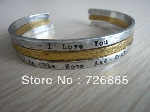 3 шт./компл., 10 компл./Лот, оптовая продажа, модный браслет с надписью «I LOVE YOU To The Moon And Back Bangle»
3 шт./компл., 10 компл./Лот, оптовая продажа, модный браслет с надписью «I LOVE YOU To The Moon And Back Bangle»