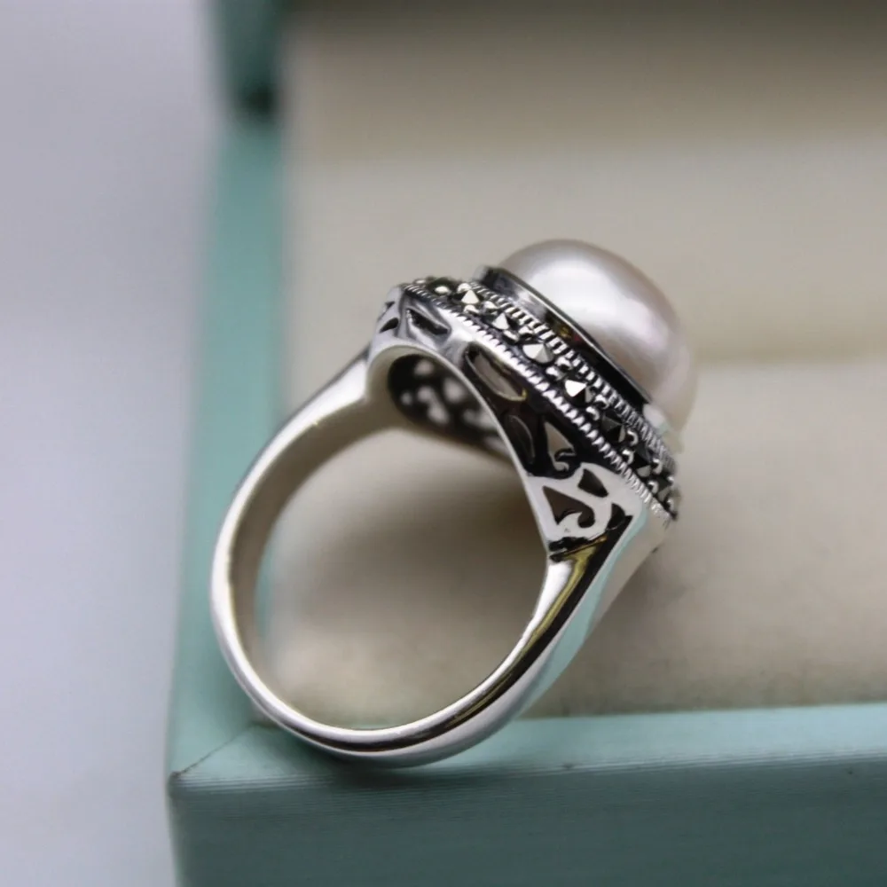 New Style Pure S925 Sterling Silver Mother-of-Pear Band Women Round Ring Size US 6
New Style Pure S925 Sterling Silver Mother-of-Pear Band Women Round Ring Size US 6
