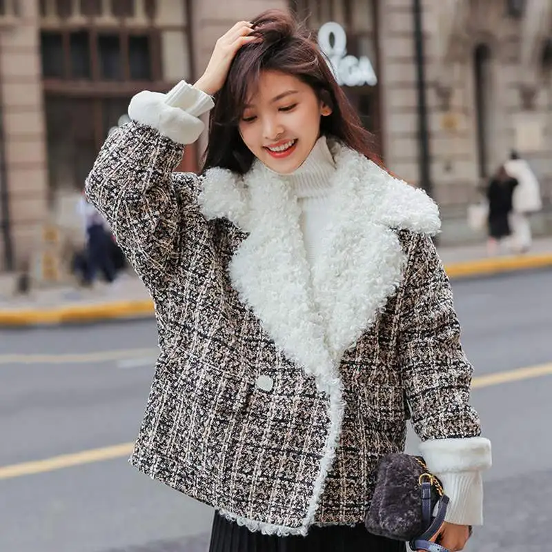 Lamb Hair Coat Short 2020 Winter New Korean Sweet Women Faux Fur Jacket Thicker Warm Plaid Outerwear PR547 | Женская одежда