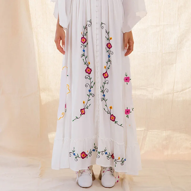 Summer travel goes vacationing dress of seaside beach beach boximiya spends cane to embroider deep V sexy long money dress
Summer travel goes vacationing dress of seaside beach beach boximiya spends cane to embroider deep V sexy long money dress