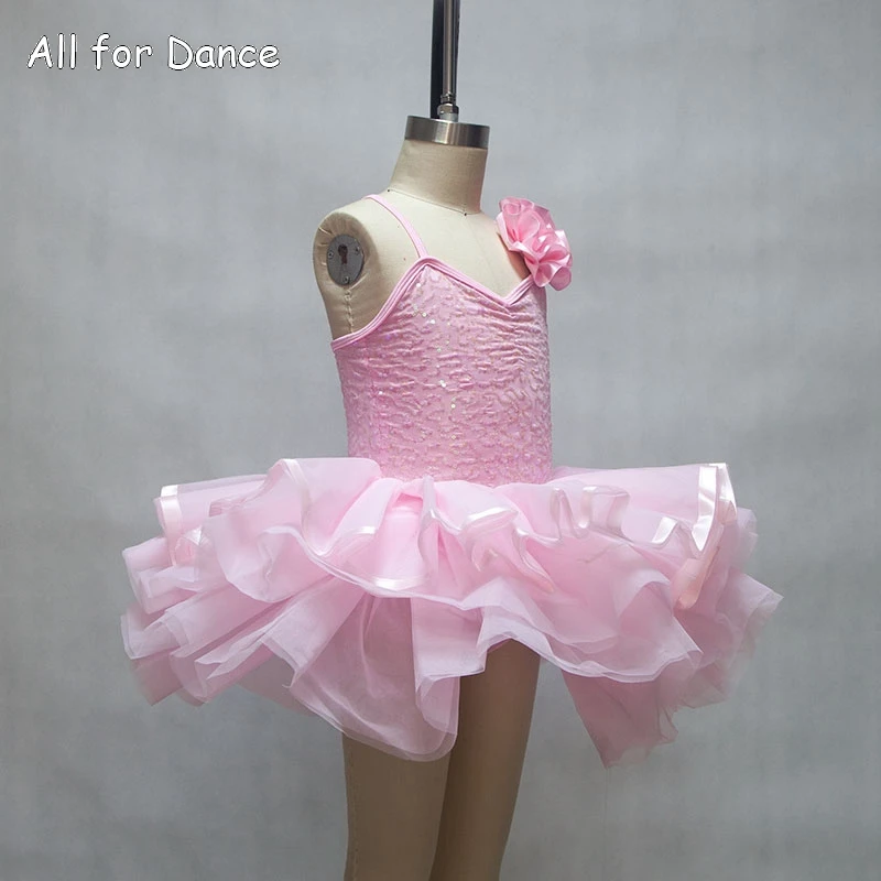 Beautiful Pink Sequin Ballet Girl Tutu Tricot Tutu With Satin Ribbon At Hem Dance Costume For Child Ballet Stage Dance
Beautiful Pink Sequin Ballet Girl Tutu Tricot Tutu With Satin Ribbon At Hem Dance Costume For Child Ballet Stage Dance