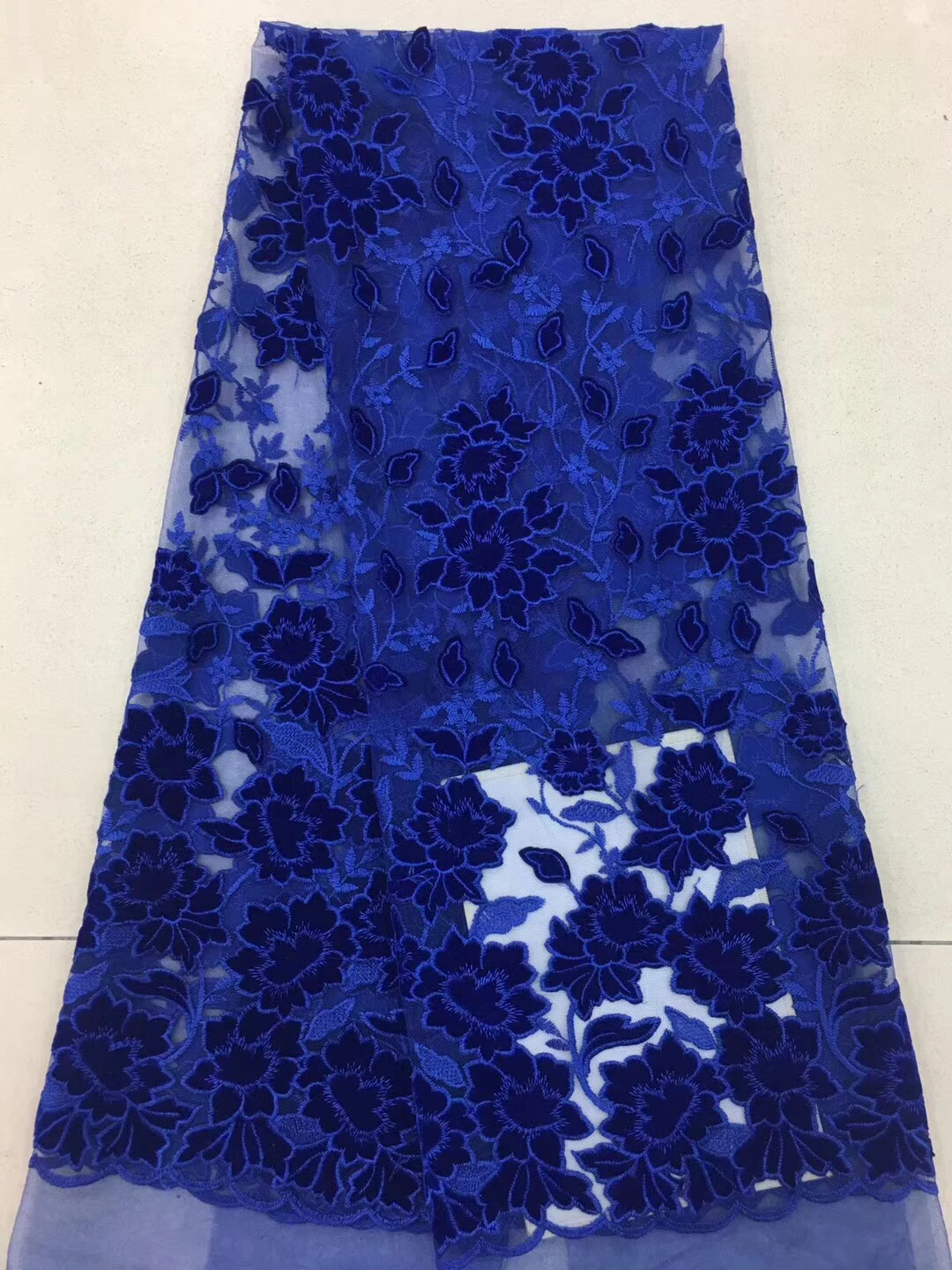 African Lace Fabric 2018 High Quality Blue embroidery African Tulle Lace Fabric Velvet French Net Lace For Wedding dress LCD965
African Lace Fabric 2018 High Quality Blue embroidery African Tulle Lace Fabric Velvet French Net Lace For Wedding dress LCD965