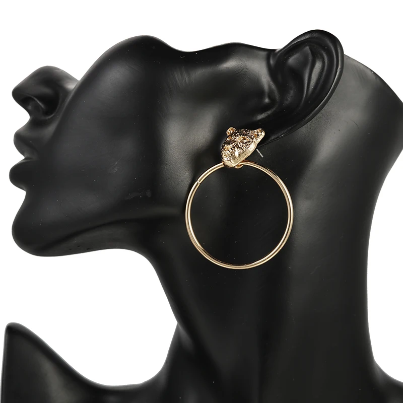 AENSOA Fashion Gold Color Leopard Head Metal Circle Earring Punk Big Round Pendant Drop Earrings for Women Geomety Jewelry 2021
AENSOA Fashion Gold Color Leopard Head Metal Circle Earring Punk Big Round Pendant Drop Earrings for Women Geomety Jewelry 2021