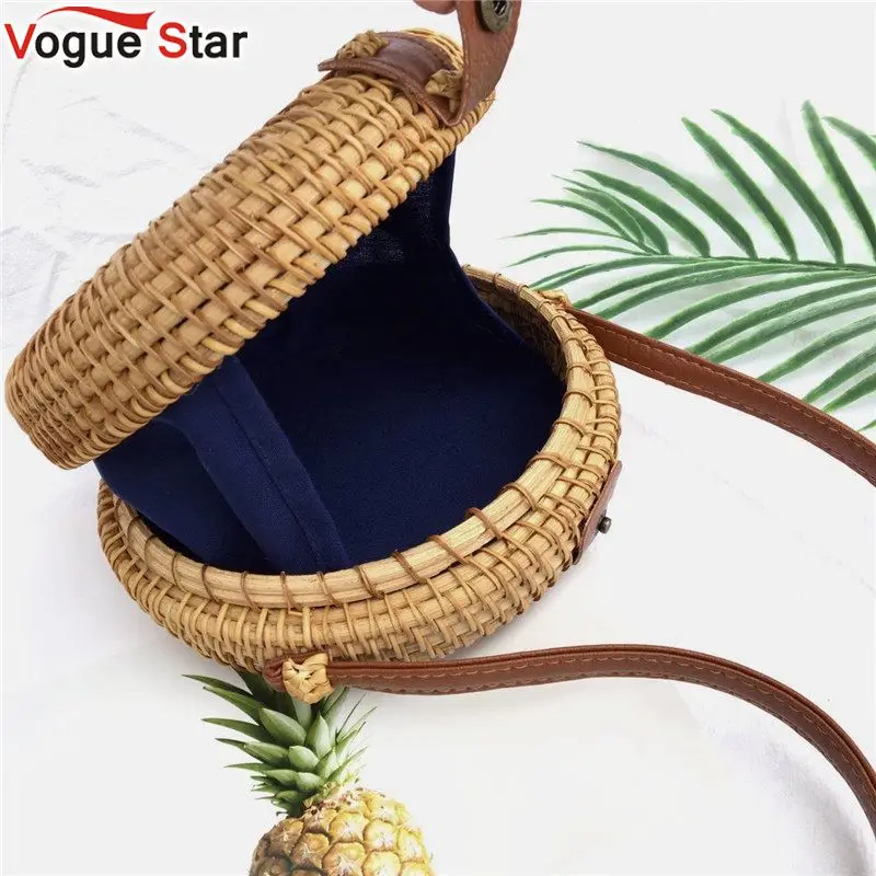 2020 Beach Bag Box Summer Rattan Bolsa Handmade Woven Bolsos Mujer Bali Bag Circle Bohemia Handbag Round Straw Bags for Women L4
2020 Beach Bag Box Summer Rattan Bolsa Handmade Woven Bolsos Mujer Bali Bag Circle Bohemia Handbag Round Straw Bags for Women L4