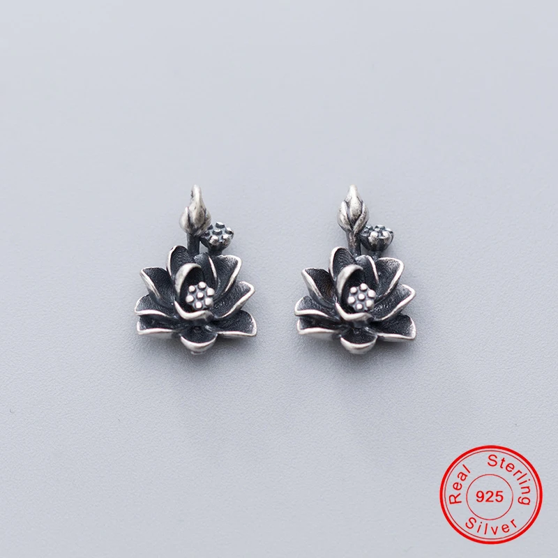 UQBing High Quality Vintage Dangle Black Lotus Flower Charms For DIY 925 Sterling Silver Bracelet Jewelry Making
UQBing High Quality Vintage Dangle Black Lotus Flower Charms For DIY 925 Sterling Silver Bracelet Jewelry Making
