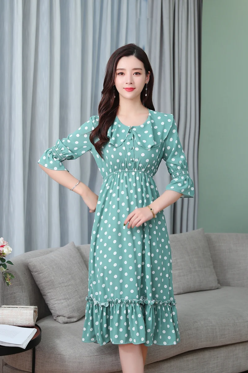 17zq Summer Women's Dresses New Style Fashionable Comfortable Black Green Dotted Dresses Receive Waist Doll Necks for Leisure
17zq Summer Women's Dresses New Style Fashionable Comfortable Black Green Dotted Dresses Receive Waist Doll Necks for Leisure