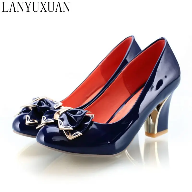 Wedding Shoes Big Size High Heels Shoes Women Pumps Ladies Chaussure Femme Talon Zapatos Mujer Tacones Sapatos Femininos 3-2
Wedding Shoes Big Size High Heels Shoes Women Pumps Ladies Chaussure Femme Talon Zapatos Mujer Tacones Sapatos Femininos 3-2