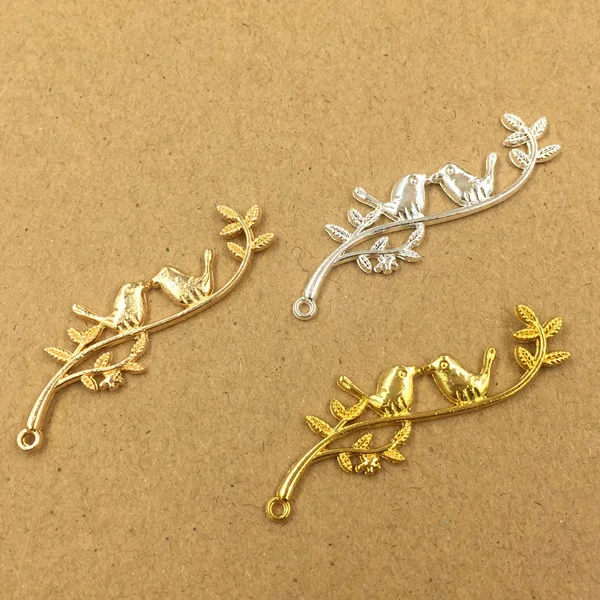 SEA MEW 50 PCS 44*14mm Metal Alloy KC Gold/Gold/Silver color Magpies Pendant Charm For Jewelry Making
SEA MEW 50 PCS 44*14mm Metal Alloy KC Gold/Gold/Silver color Magpies Pendant Charm For Jewelry Making
