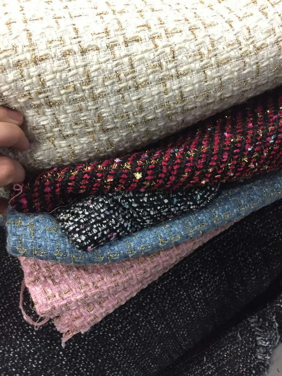 free ship tweed fabric warm color soft feel weaved Needled fabrics 5 colors for choice price for 1.5meters 150cm
free ship tweed fabric warm color soft feel weaved Needled fabrics 5 colors for choice price for 1.5meters 150cm