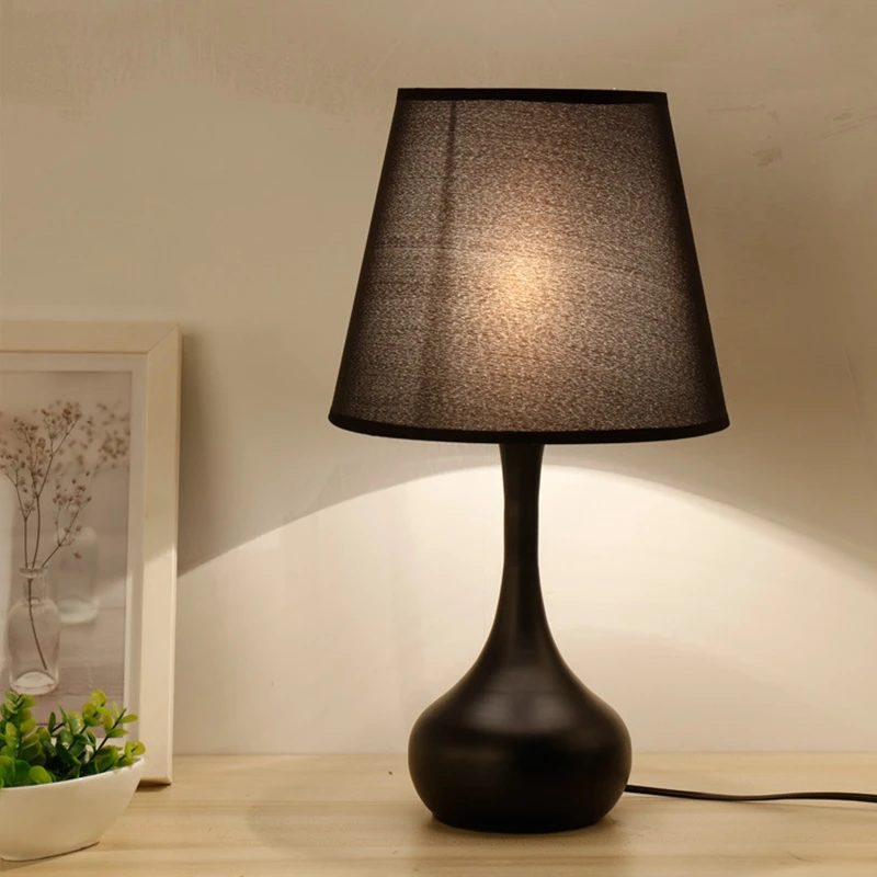 LukLoy LED Table Light Nordic Postmodern Table Lamp Living Room Bedroom Study Iron Fabric Decorative LED Table Light Creative
LukLoy LED Table Light Nordic Postmodern Table Lamp Living Room Bedroom Study Iron Fabric Decorative LED Table Light Creative