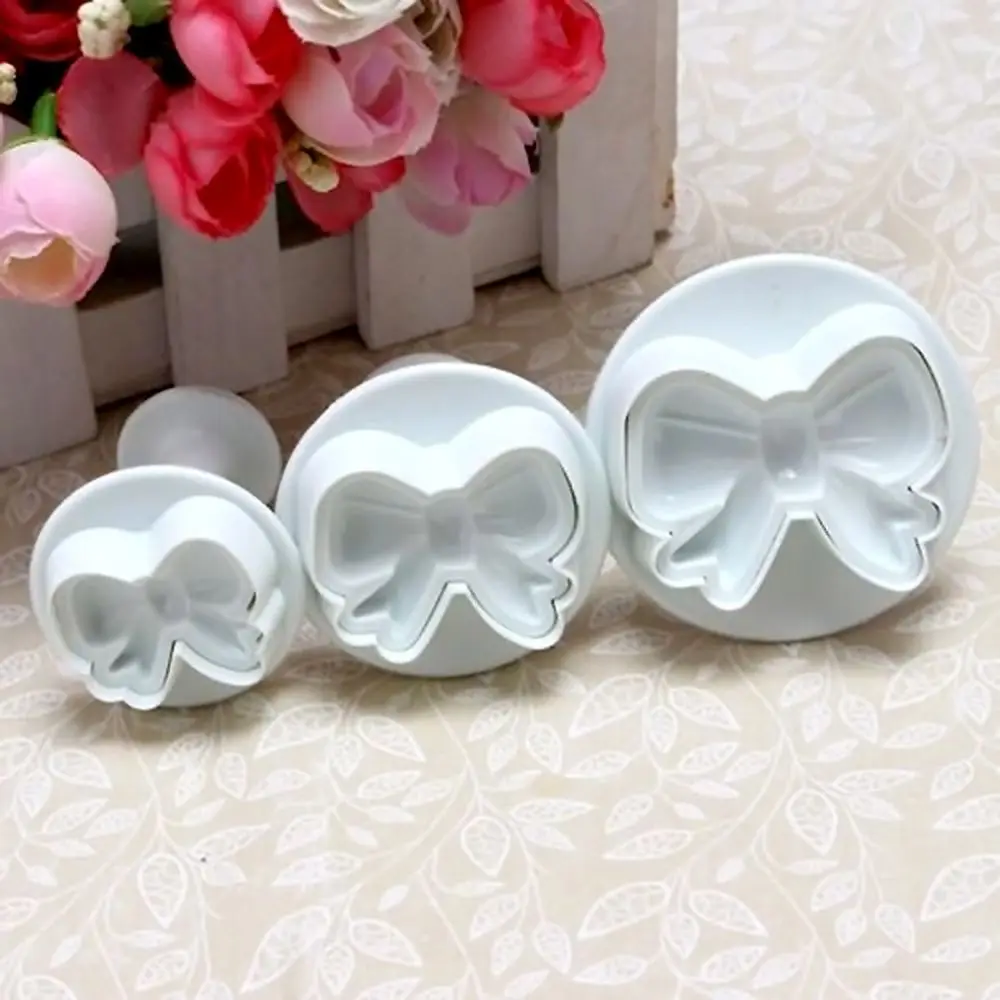 New 3pcs/set Home DIY Bow Knot Bakeware Flower Plunger Cutter Molds Embossed Stamp For Fondant Cake Cookie Decorating Tool
New 3pcs/set Home DIY Bow Knot Bakeware Flower Plunger Cutter Molds Embossed Stamp For Fondant Cake Cookie Decorating Tool